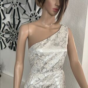 NWT Forever 21 Contour One-Shoulder Mini Dress in White and silver size M